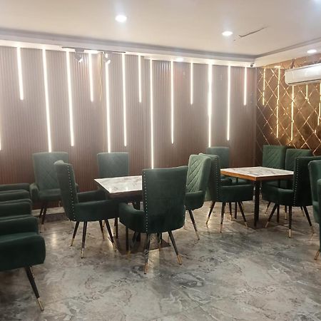 Ceremony Hotel And Banquets Faridabad Luaran gambar