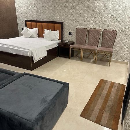 Ceremony Hotel And Banquets Faridabad Luaran gambar